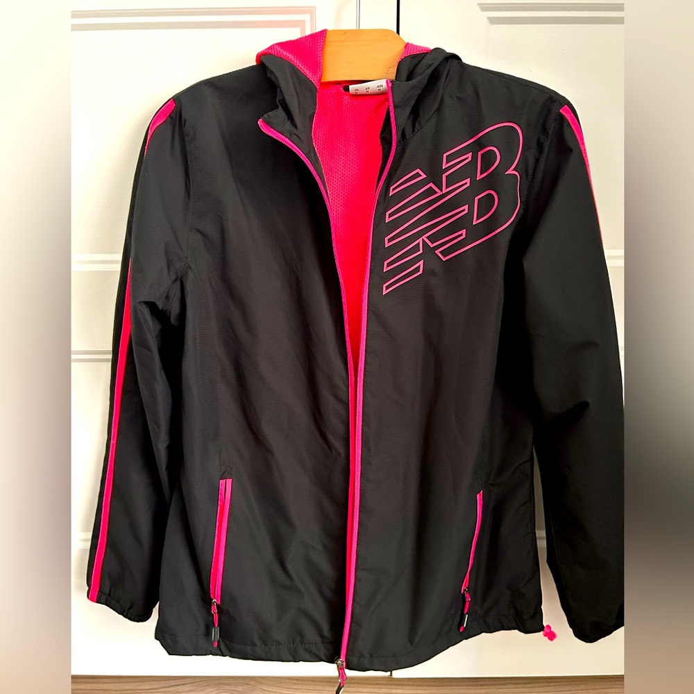New Balance light Jacket - Picture 1 of 2